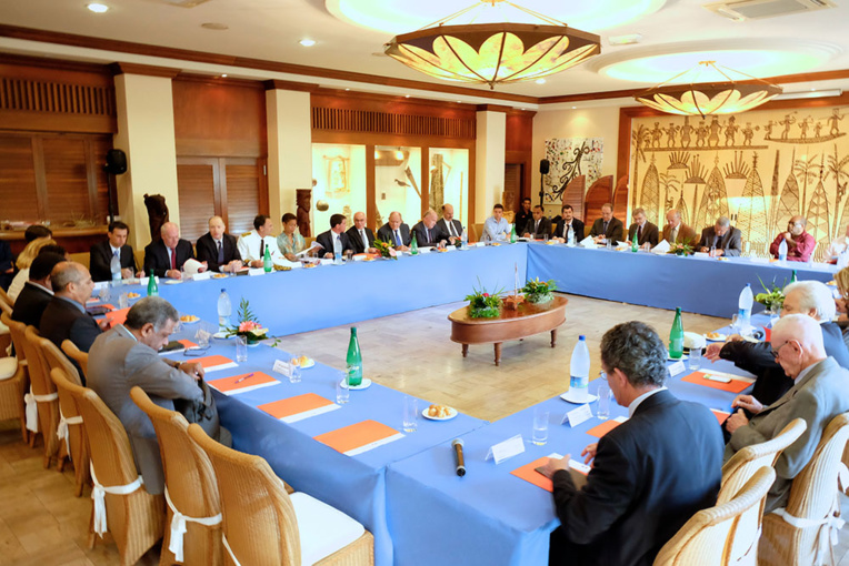 La Nouvelle-Calédonie, une autonomie unique dans la République La Nouvelle-Calédonie, une autonomie unique dans la République