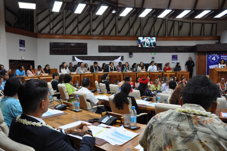 Le gouvernement était dirigé par Hinarere Taputu. Crédit photo : CESC Le gouvernement était dirigé par Hinarere Taputu. Crédit photo : CESC