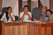 Parmi les personnalités présentes : la ministre de la solidarité, madame Teura IRITI, la directrice du FDA, madame Patricia LICHON, le directeur de l’OPH, monsieur Marcel TUIHANI