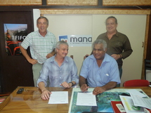 de g à d; Pierre Ollivier, Paul Dugué, Wallès Kotra et Heremoana Maamaatuaiahutapu