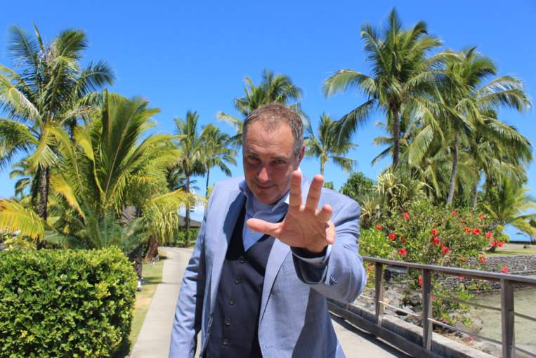 L'hypnotiseur québécois Messmer revient sur la scène de To'ata, vendredi 19 octobre prochain.