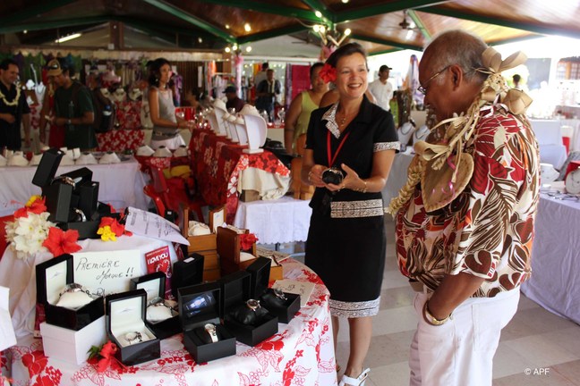 Assemblée : Inauguration de l’exposition artisanale I LOVE YOU