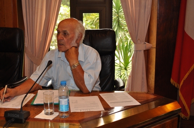 Monsieur John DOOM, co-rapporteur du dossier