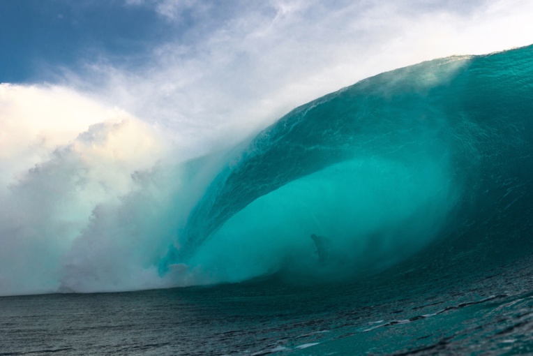 Enrique Ariitu là où il ne faut pas tomber © Kirvan Baldassari Enrique Ariitu là où il ne faut pas tomber © Kirvan Baldassari