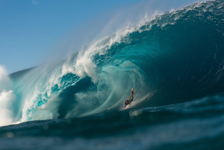 Manea Fabisch a attendu la vague de la journée © Kirvan Baldassari Manea Fabisch a attendu la vague de la journée © Kirvan Baldassari