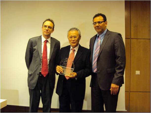 Remise du trophée Label européen des langues au salon Expo langues à Paris