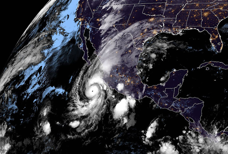 Un ouragan de catégorie 4 dans le Pacifique en route vers le Mexique