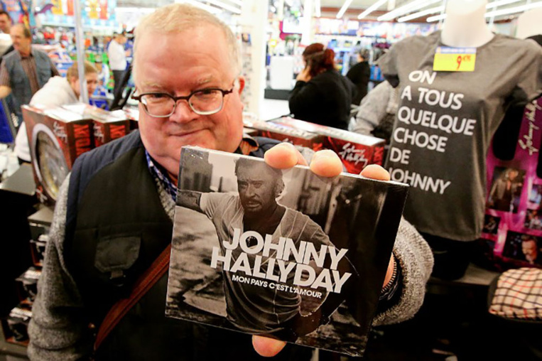 L'album posthume de Johnny déjà disque de diamant avec plus de 600.000 ventes