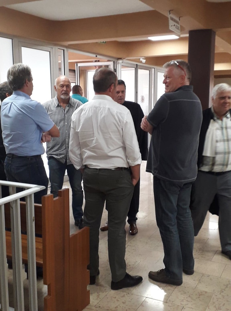 Manate Vivish « persuadé » que le crash d'Air Moorea n'est pas lié aux "manquements" de la compagnie Manate Vivish « persuadé » que le crash d'Air Moorea n'est pas lié aux "manquements" de la compagnie