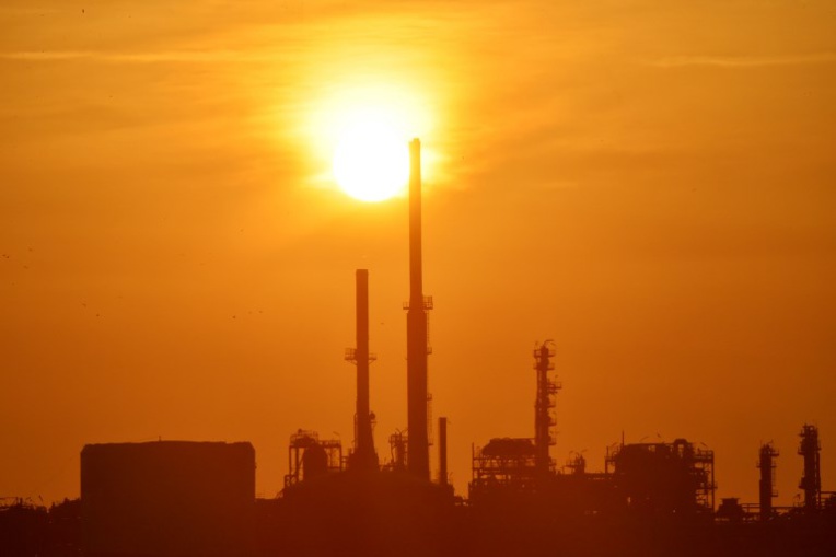 Guyane: Total autorisé à mener une campagne d'exploration pétrolière Guyane: Total autorisé à mener une campagne d'exploration pétrolière