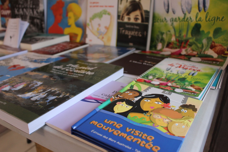 Le 18e salon du livre se dévoile, il présente son journal Le 18e salon du livre se dévoile, il présente son journal