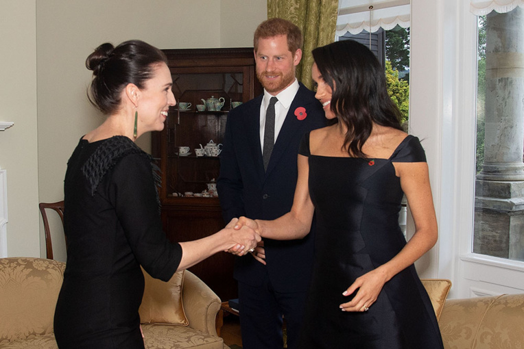 Harry et Meghan entament en Nouvelle-Zélande l'ultime étape de leur tournée Harry et Meghan entament en Nouvelle-Zélande l'ultime étape de leur tournée