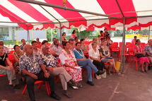 Pose de la première pierre de la salle polyvalente de Patutoa
