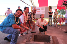 Pose de la première pierre de la salle polyvalente de Patutoa