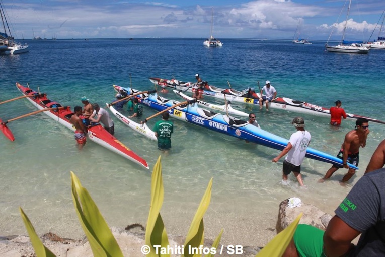 Une course dans les eaux cristallines des Raromatai Une course dans les eaux cristallines des Raromatai