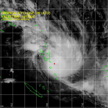 Photo satellite du cyclone tropical Atu dimanche à 12h00 (GMT+11) (Source : Joint Typhoon Warning Centre, Pearl Harbour, Hawaii)