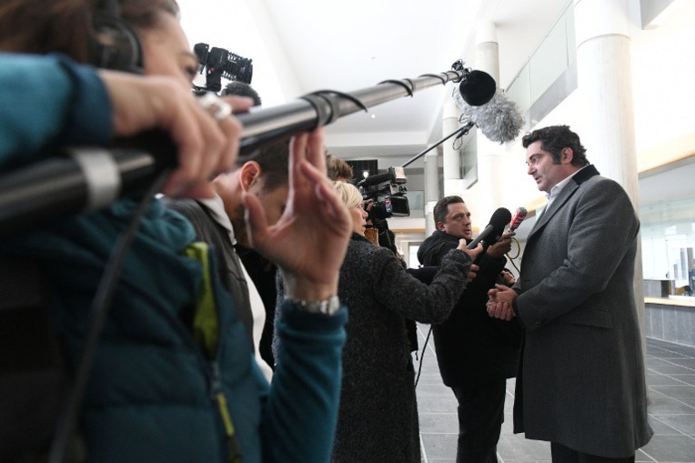 Femme tuée en pleine rue à Besançon: appel à un rassemblement vendredi Femme tuée en pleine rue à Besançon: appel à un rassemblement vendredi