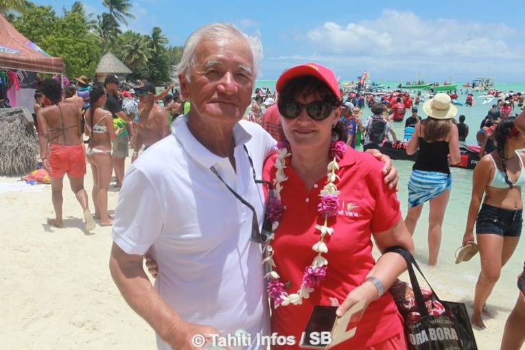 Mr Albert Moux et Mme Nina Moux Mr Albert Moux et Mme Nina Moux