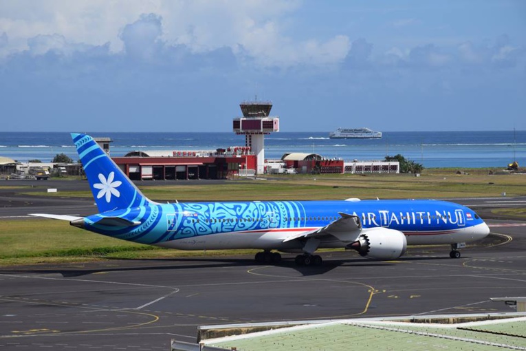 Premier vol commercial du Dreamliner d'Air Tahiti Nui Premier vol commercial du Dreamliner d'Air Tahiti Nui
