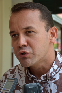 Steeve Hamblin, ministre du tourisme.