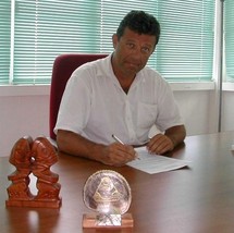 Les professionnels de l'hôtellerie , de la restauration et de la distribution "bloquent" sur les nouvelles lois fiscales.