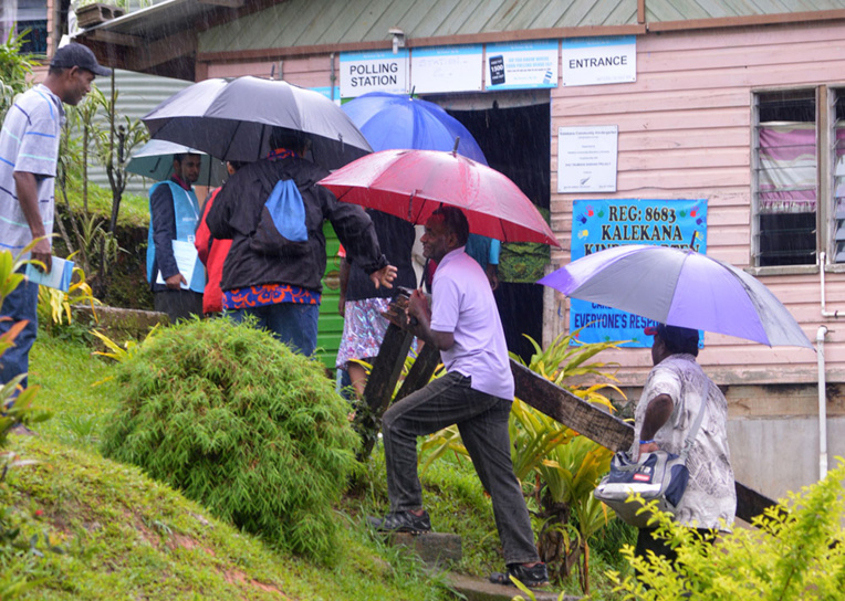 Fidji: élections dans un archipel coutumier des putschs Fidji: élections dans un archipel coutumier des putschs