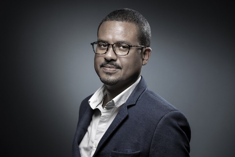 David Diop remporte le Goncourt des lycéens avec "Frère d'âme" David Diop remporte le Goncourt des lycéens avec "Frère d'âme"