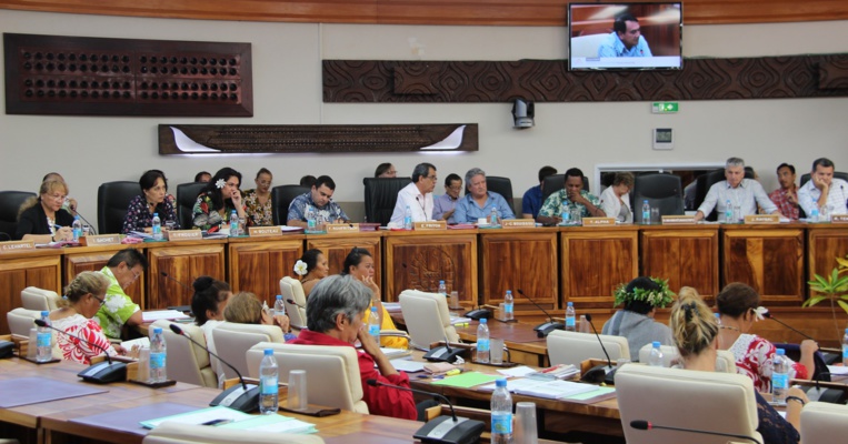 Nucléaire : "Je me sens obligé de réparer ce qui a été fait dans ce pays" (Edouard Fritch) Nucléaire : "Je me sens obligé de réparer ce qui a été fait dans ce pays" (Edouard Fritch)