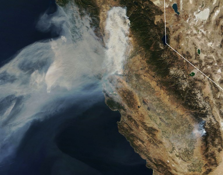 Incendies: les recherches continuent, San Francisco suffoque
