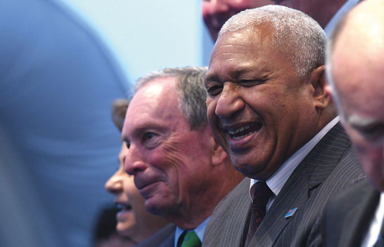 Fidji: le Premier ministre sortant remporte de justesse les législatives Fidji: le Premier ministre sortant remporte de justesse les législatives