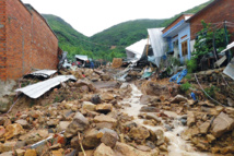 Vietnam: au moins 12 morts dans des inondations et glissements de terrain Vietnam: au moins 12 morts dans des inondations et glissements de terrain