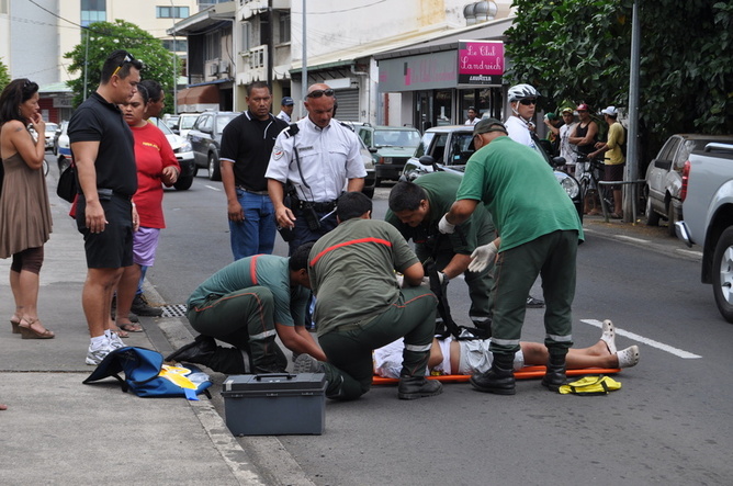 Un piéton renversé par un scooter à Papeete
