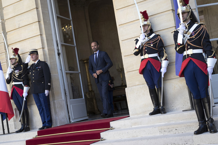 Smic: Matignon écarte le "coup de pouce", sourd aux appels des syndicats Smic: Matignon écarte le "coup de pouce", sourd aux appels des syndicats