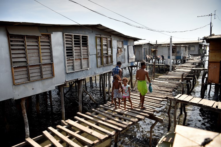 "Hanuabada", un sanctuaire pour les homosexuels de Port Moresby "Hanuabada", un sanctuaire pour les homosexuels de Port Moresby