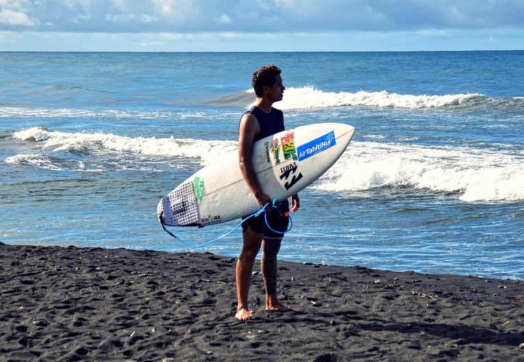 Karelle Poppke a mis un terme à sa carrière de surfeuse professionnelle par manque de moyens Karelle Poppke a mis un terme à sa carrière de surfeuse professionnelle par manque de moyens