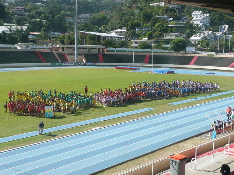 Préparation aux XXVème Jeux Athlétiques au stade Pater