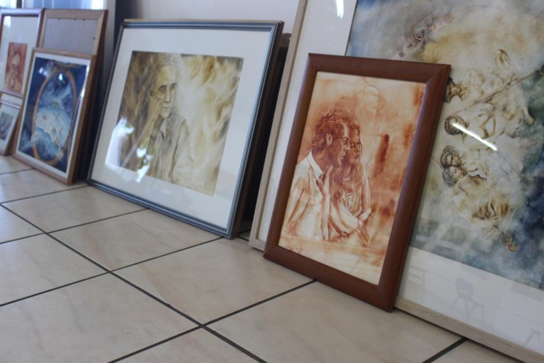 Photo prise lors du montage de l'exposition lundi 3 décembre.