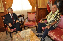 Oscar Temaru prend officiellement les rênes du pays