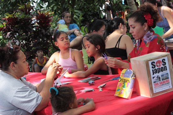 Les enfants ont put découvrir les secrets de l'origami...