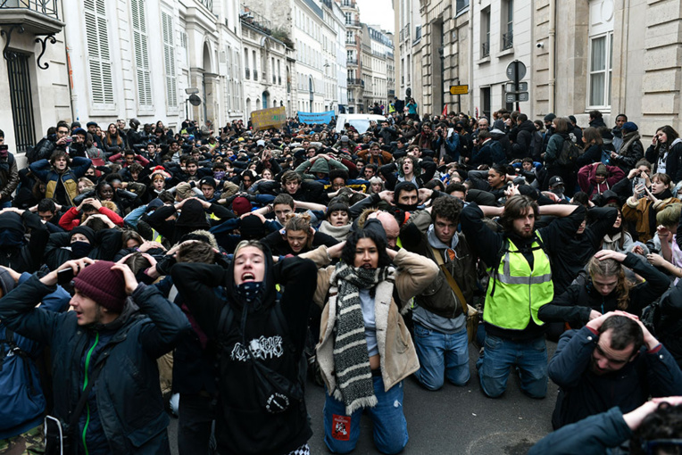 Mobilisation des lycéens: beaucoup de rassemblements, peu d'incidents violents