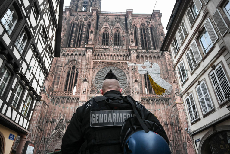Attentat de Strasbourg: la chasse à l'homme se poursuit Attentat de Strasbourg: la chasse à l'homme se poursuit