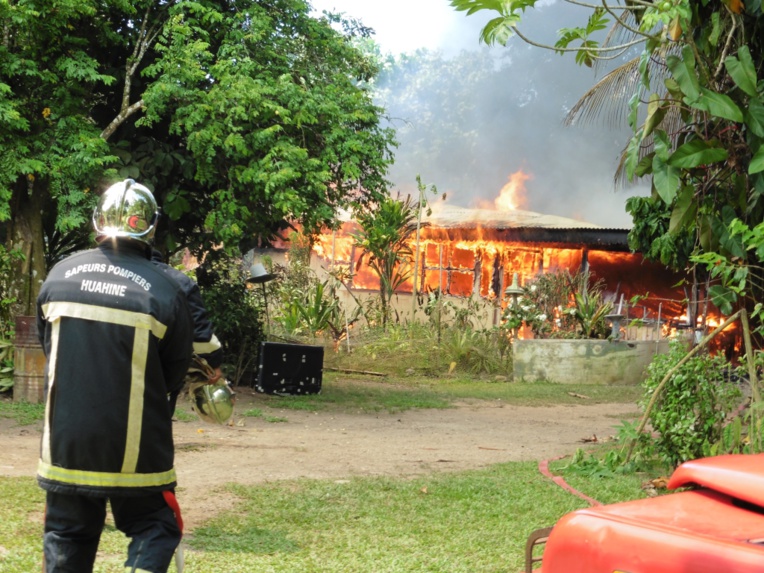 Incendie d'une maison à Huahine