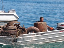 Les pêcheurs sous-marins unis pour nettoyer le lagon de Puna’auia