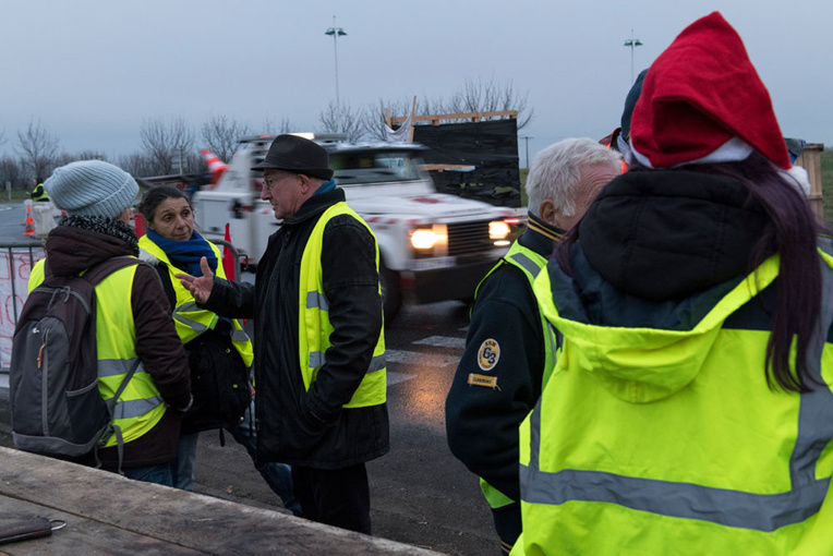 Lot-et-Garonne: mort d'un "gilet jaune" renversé par un camion Lot-et-Garonne: mort d'un "gilet jaune" renversé par un camion