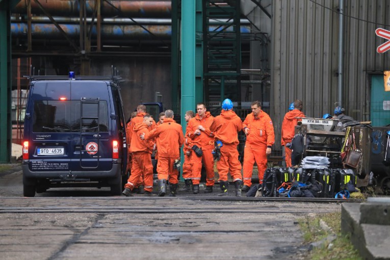 Un coup de grisou tue treize mineurs en République tchèque Un coup de grisou tue treize mineurs en République tchèque