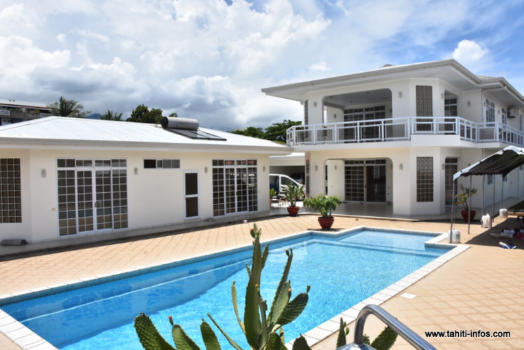 La demeure dans laquelle prévoit d'être relocaliser le consulat de RPC, rue Wallis à Fariipiti. La demeure dans laquelle prévoit d'être relocaliser le consulat de RPC, rue Wallis à Fariipiti.