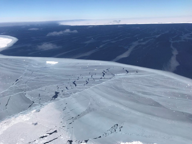 Exploit d'un Américain, premier à traverser l'Antarctique en solo et sans assistance Exploit d'un Américain, premier à traverser l'Antarctique en solo et sans assistance