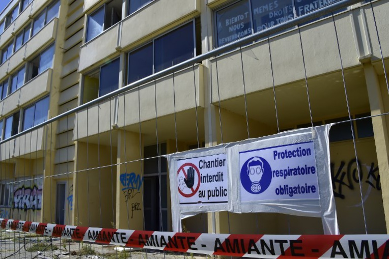 Les victimes de l'amiante lancent une nouvelle action pour obtenir un procès Les victimes de l'amiante lancent une nouvelle action pour obtenir un procès