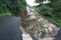 L'île de Raiatea coupée en deux suite à un glissement de terrain