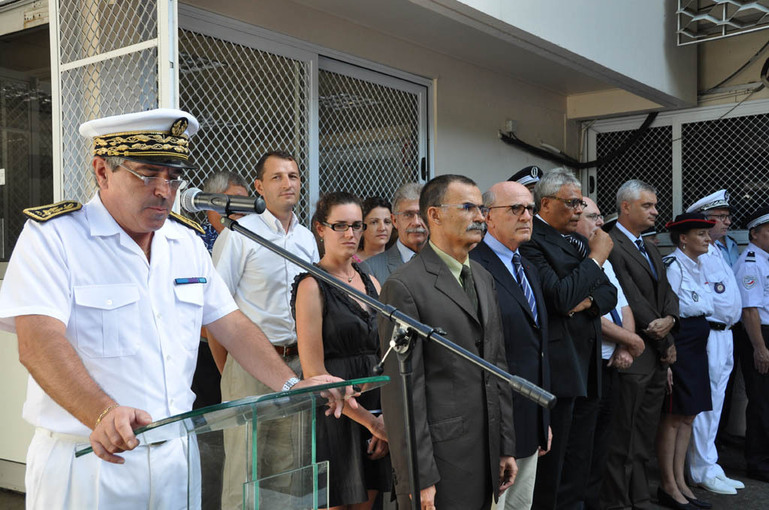 Cérémonie organisée à la mémoire des policiers morts pour la France